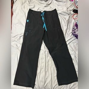 Black Carhartt Scrub Bottoms. Size L petite